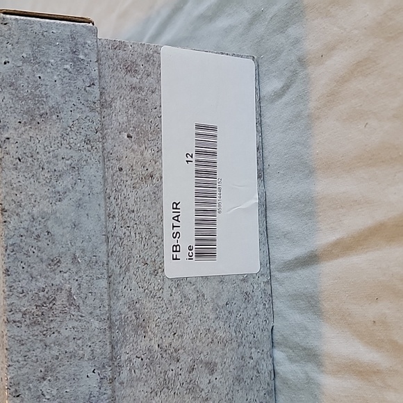 Women's FREEBIRD size 12 boots - Picture 9 of 9